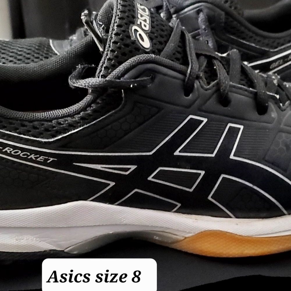 Excellent condition ASICS size 8